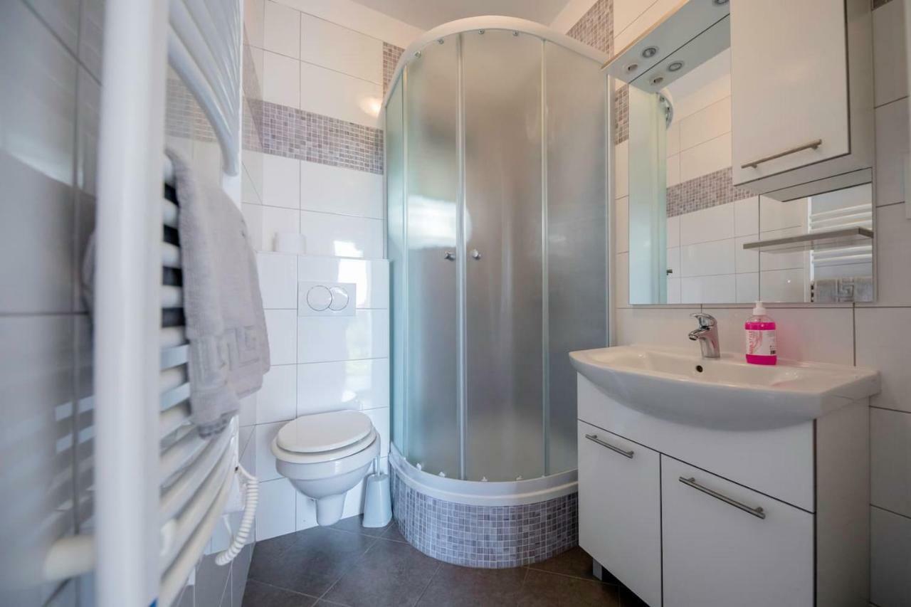 Apartman Marcela Palit Esterno foto