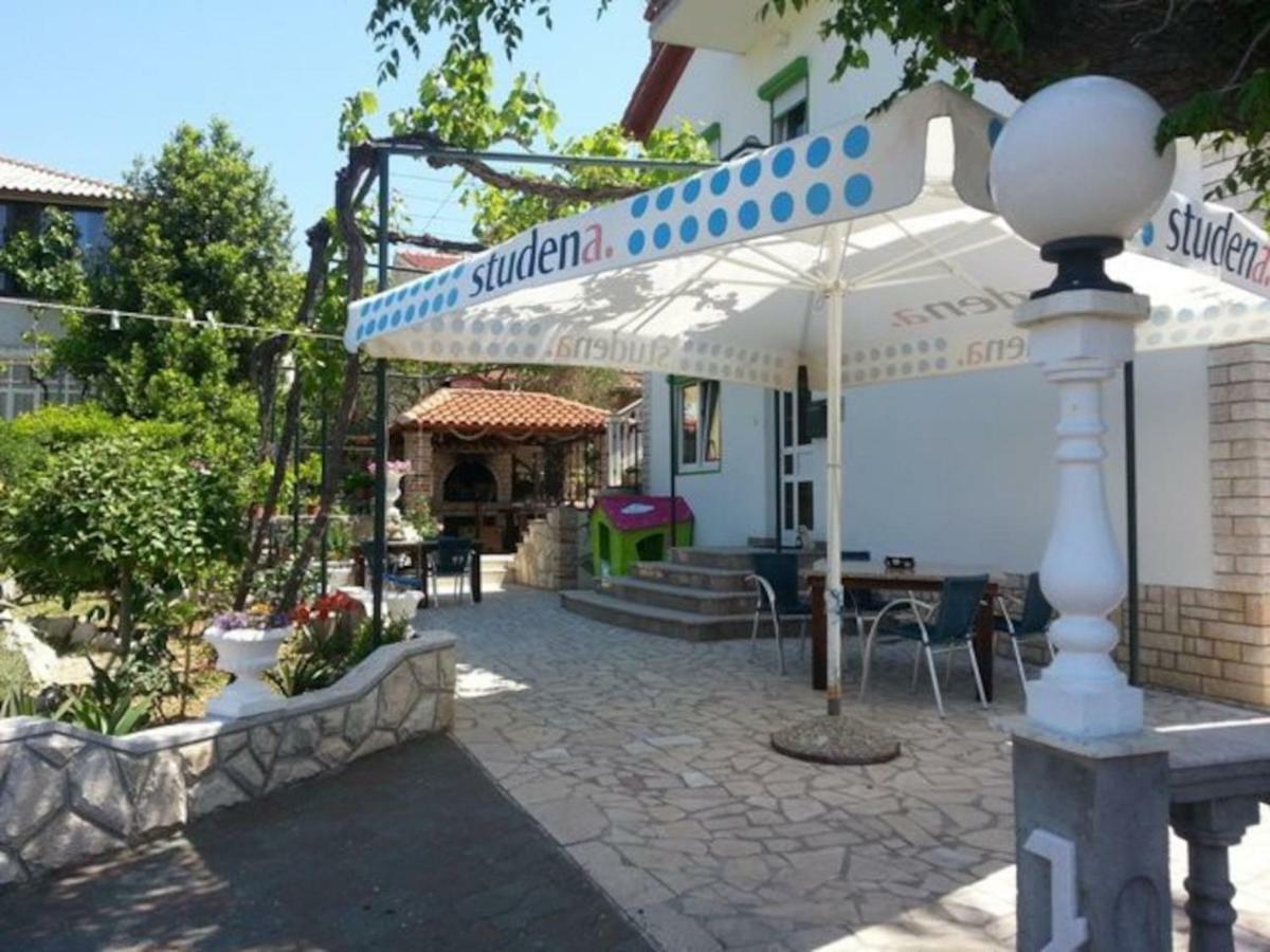 Apartman Marcela Palit Esterno foto