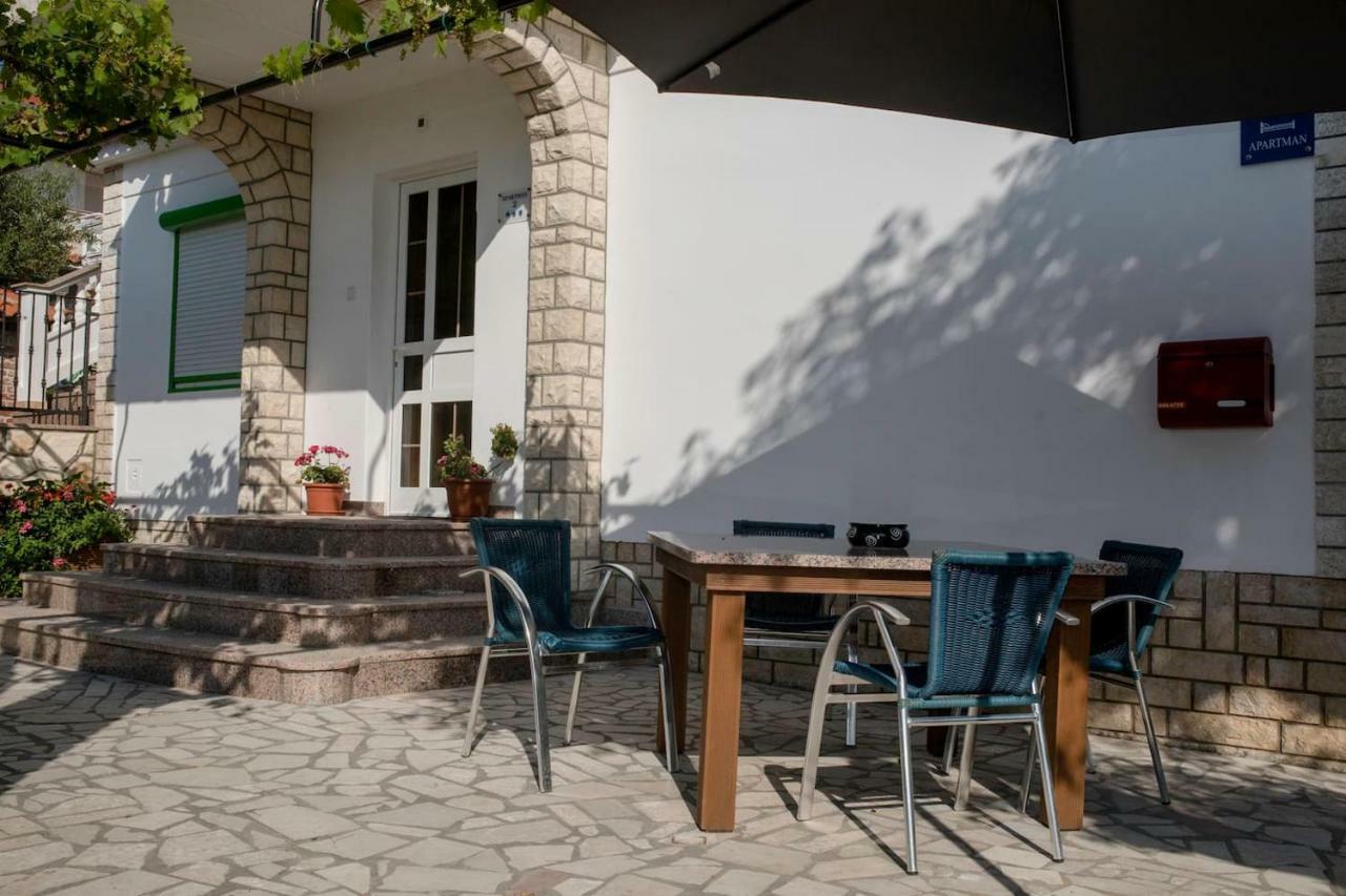 Apartman Marcela Palit Esterno foto