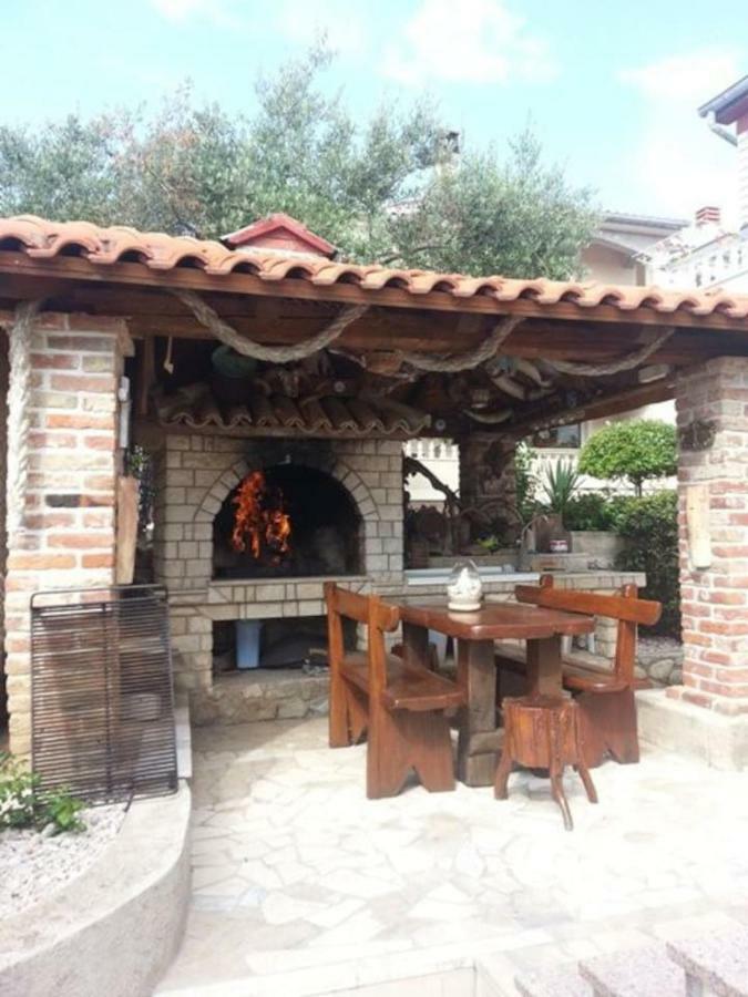 Apartman Marcela Palit Esterno foto